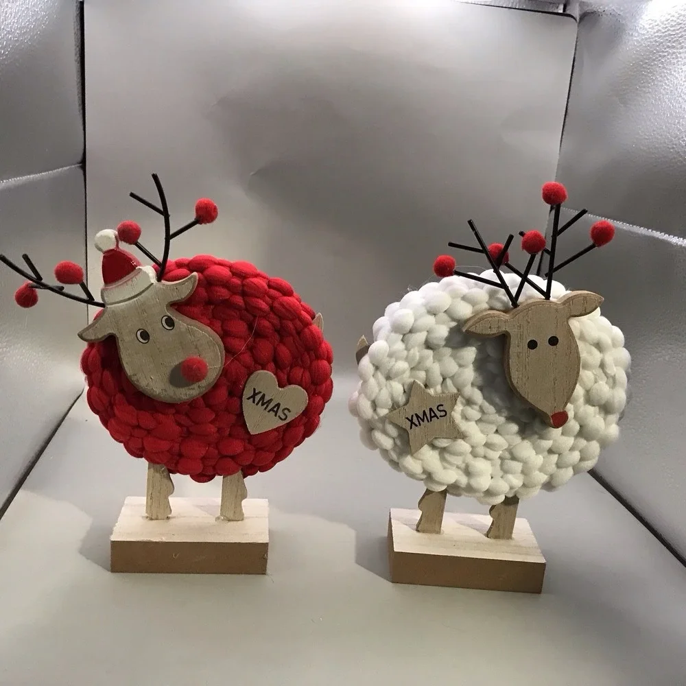 Pair Of Red And White Folksy‎ Reindeer 7